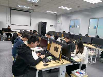 云計算技術(shù)在現(xiàn)代計算機信息技術(shù)咨詢服務(wù)中的應(yīng)用與價值